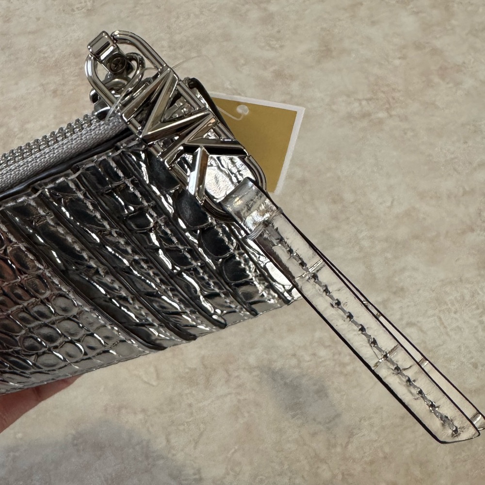 MICHAEL Michael Kors Empire Small Zip Card Case - Picture 6 of 8